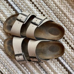 Birkenstock Sandals Size 37 (EU)/ 7 (US)